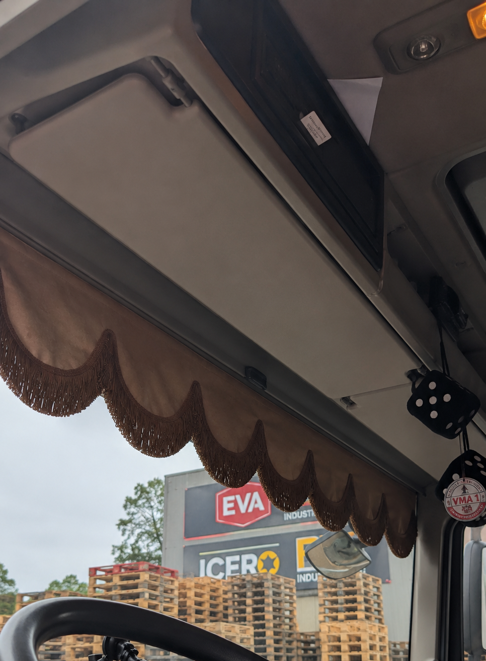 BoutiqueduRoutier™ | Truck Front Window Curtain Suede Look Brown