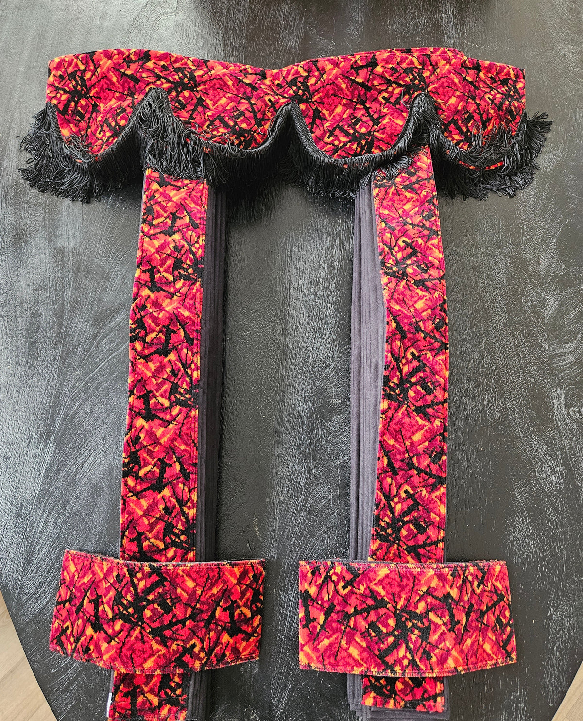 BoutiqueduRoutier™ | Truck Curtains Set Danish Plush Red